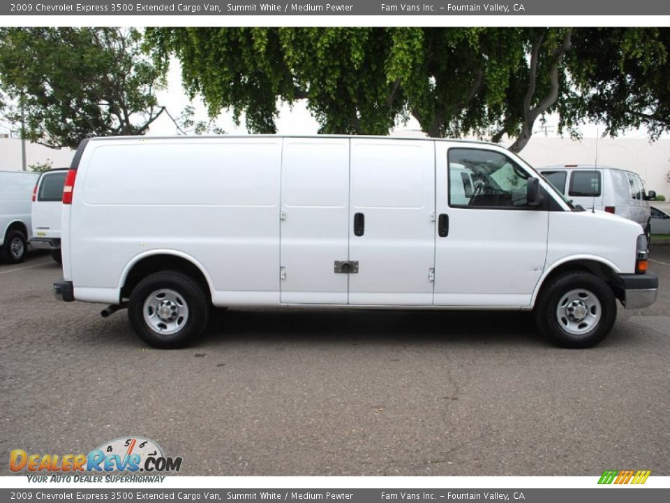 2009 Chevrolet Express 3500 Extended Cargo Van Summit White / Medium Pewter Photo #3