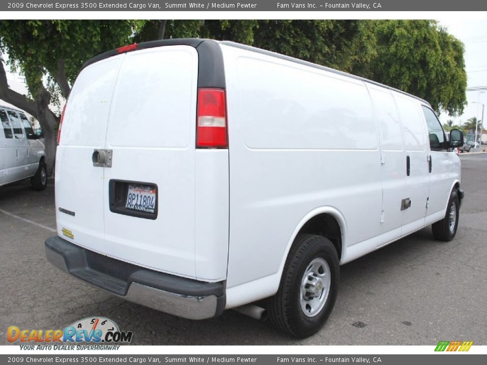 2009 Chevrolet Express 3500 Extended Cargo Van Summit White / Medium Pewter Photo #4