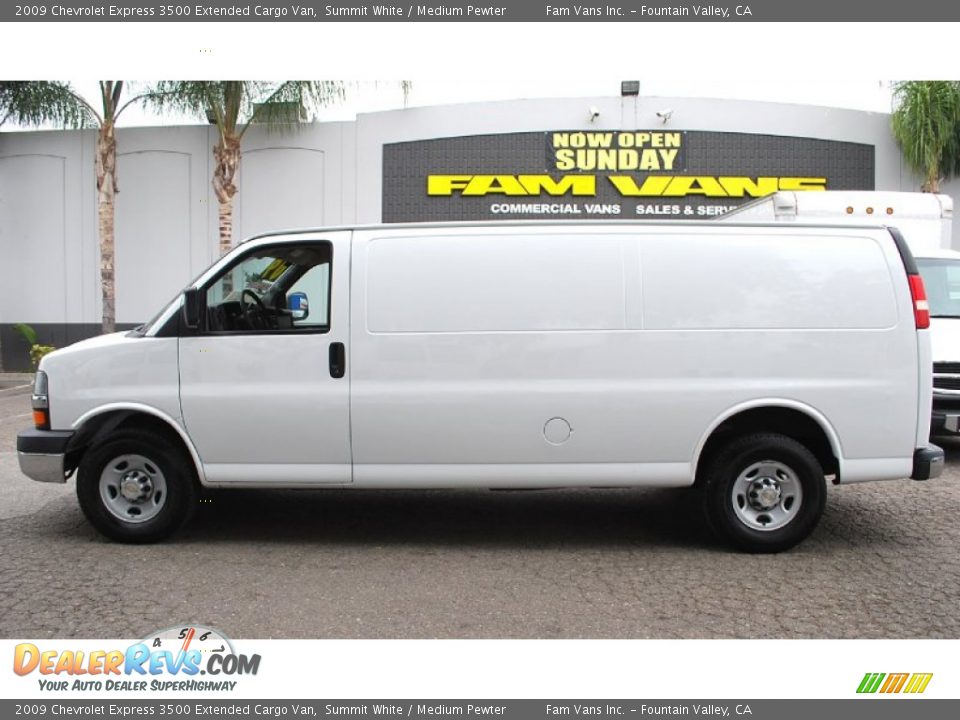 2009 Chevrolet Express 3500 Extended Cargo Van Summit White / Medium Pewter Photo #7