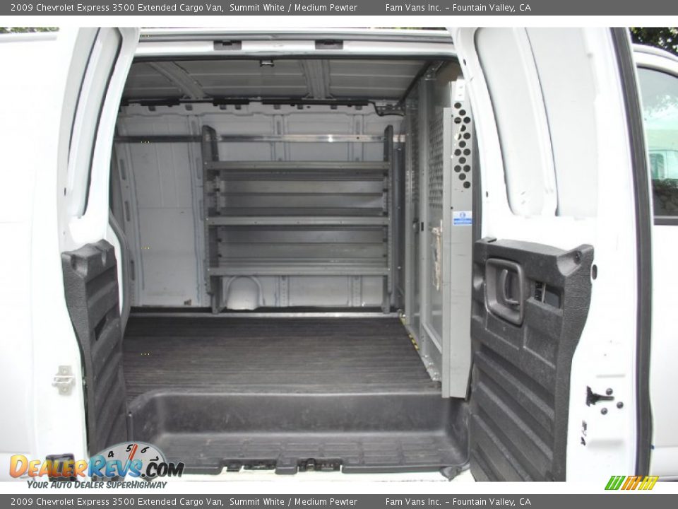 2009 Chevrolet Express 3500 Extended Cargo Van Summit White / Medium Pewter Photo #11
