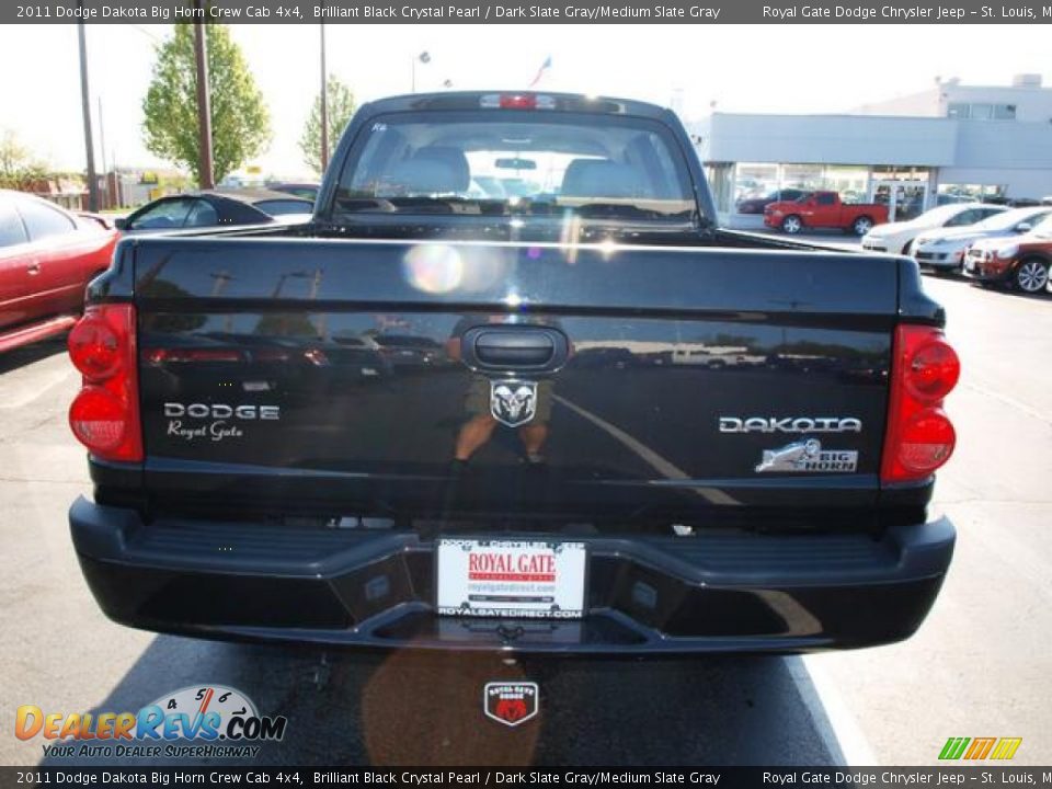 2011 Dodge Dakota Big Horn Crew Cab 4x4 Brilliant Black Crystal Pearl / Dark Slate Gray/Medium Slate Gray Photo #4