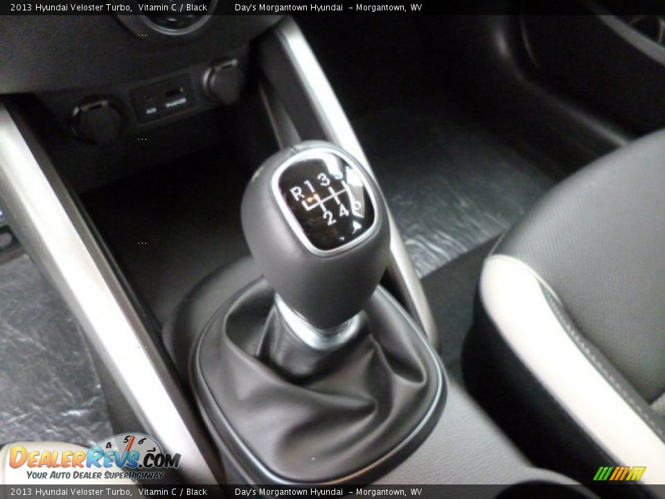 2013 Hyundai Veloster Turbo Vitamin C / Black Photo #18