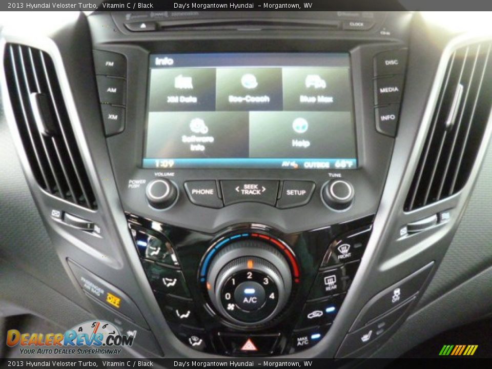 2013 Hyundai Veloster Turbo Vitamin C / Black Photo #19