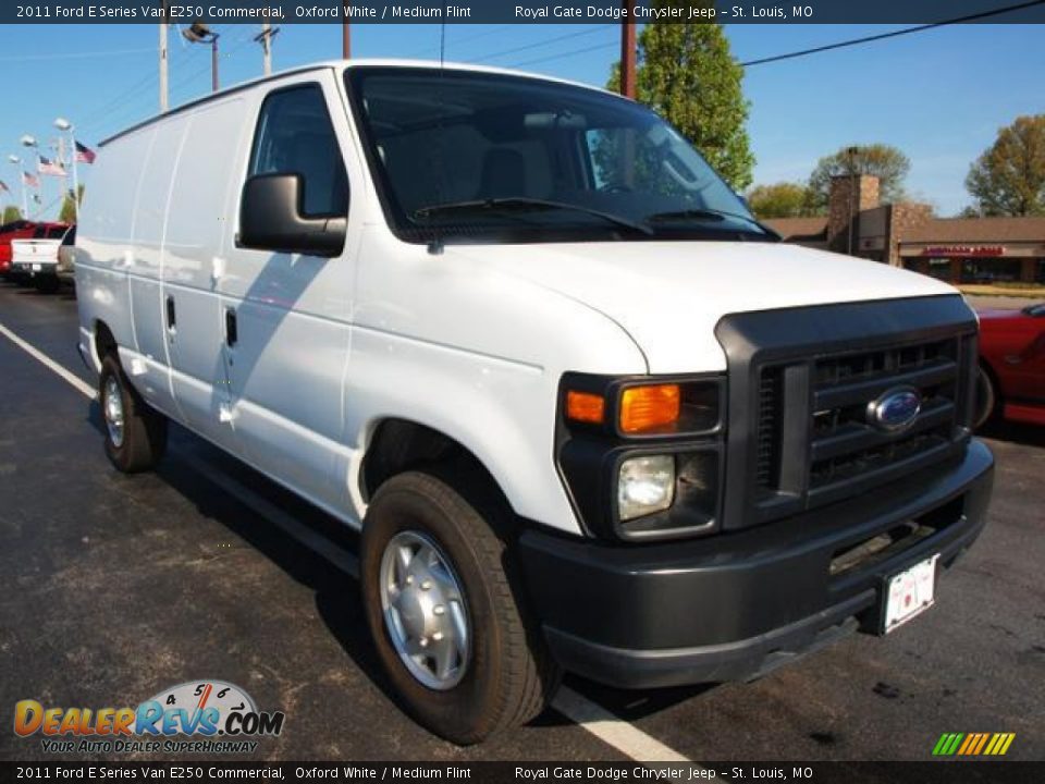 2011 Ford E Series Van E250 Commercial Oxford White / Medium Flint Photo #2