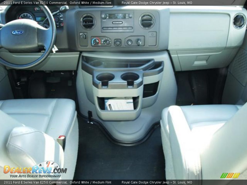 2011 Ford E Series Van E250 Commercial Oxford White / Medium Flint Photo #9