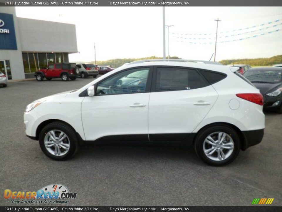 2013 Hyundai Tucson GLS AWD Cotton White / Taupe Photo #4