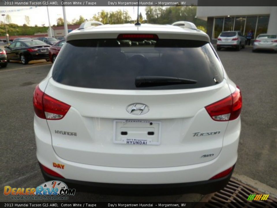 2013 Hyundai Tucson GLS AWD Cotton White / Taupe Photo #6