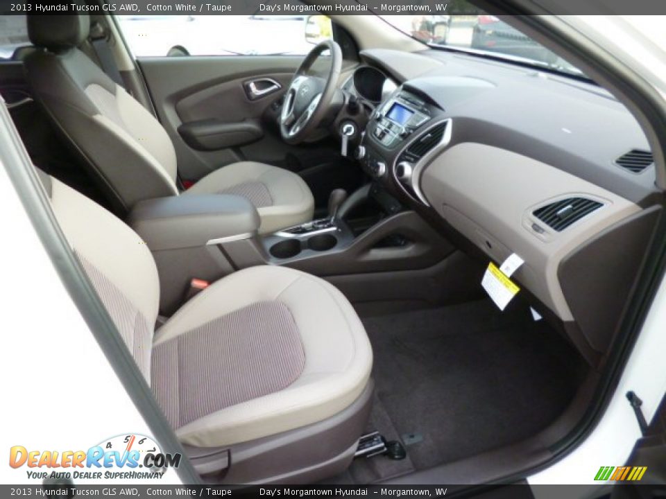 2013 Hyundai Tucson GLS AWD Cotton White / Taupe Photo #10