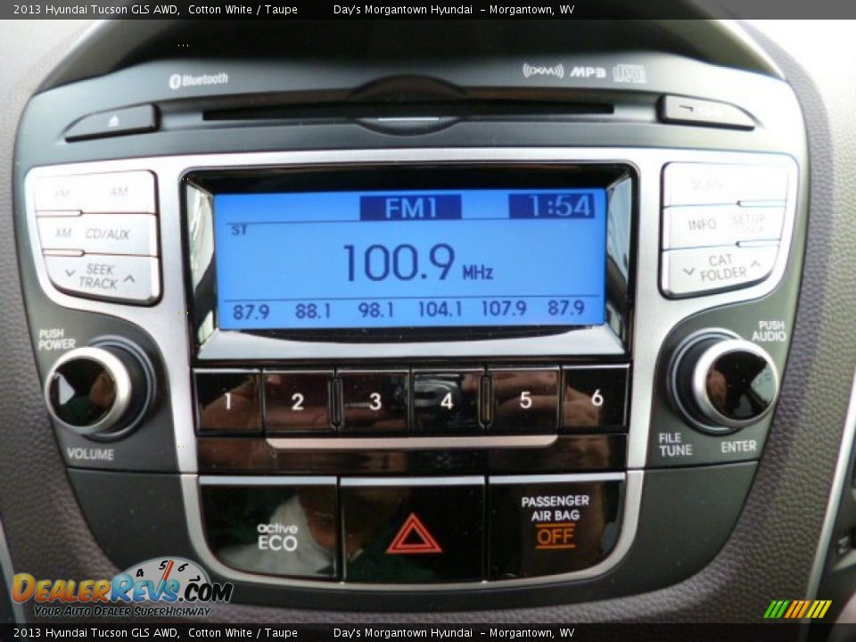 2013 Hyundai Tucson GLS AWD Cotton White / Taupe Photo #19