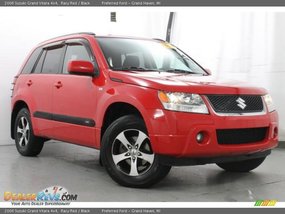 Front 3/4 View of 2006 Suzuki Grand Vitara 4x4 Photo #5