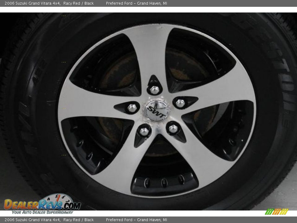 2006 Suzuki Grand Vitara 4x4 Racy Red / Black Photo #13