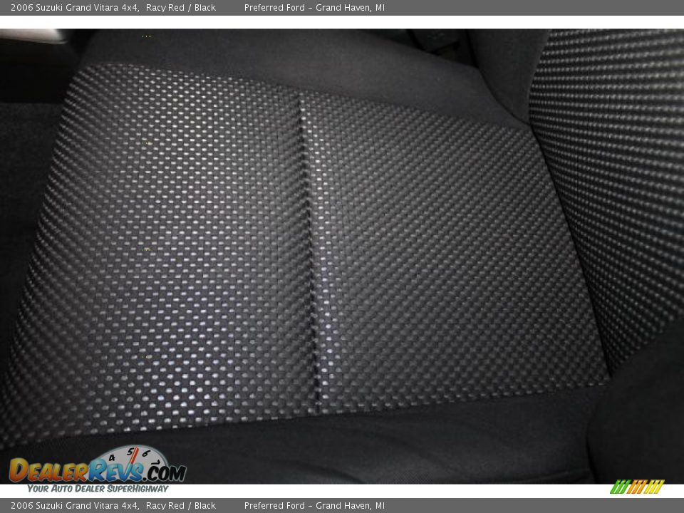 2006 Suzuki Grand Vitara 4x4 Racy Red / Black Photo #23