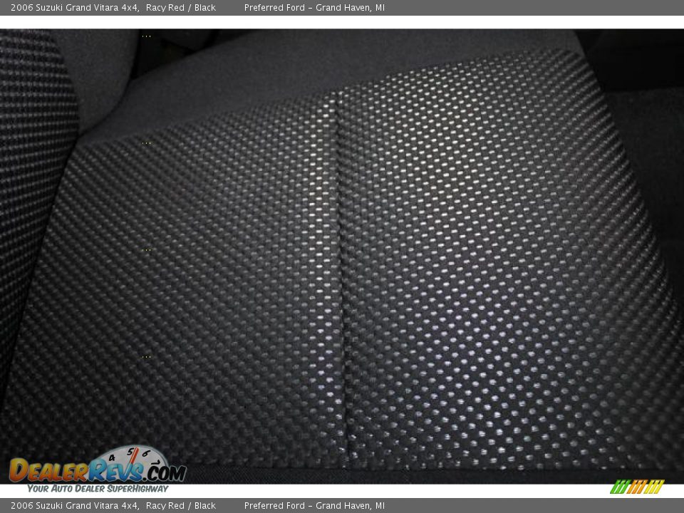 2006 Suzuki Grand Vitara 4x4 Racy Red / Black Photo #30