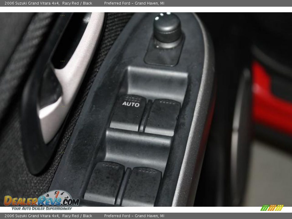Controls of 2006 Suzuki Grand Vitara 4x4 Photo #33