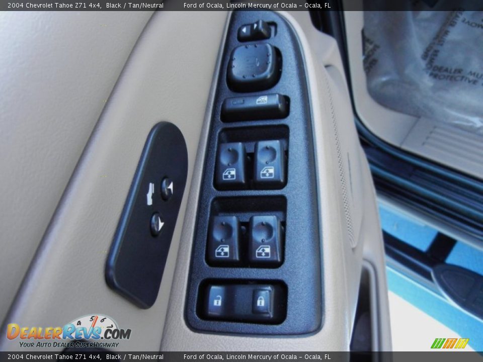 2004 Chevrolet Tahoe Z71 4x4 Black / Tan/Neutral Photo #14