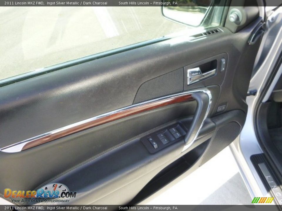 2011 Lincoln MKZ FWD Ingot Silver Metallic / Dark Charcoal Photo #19