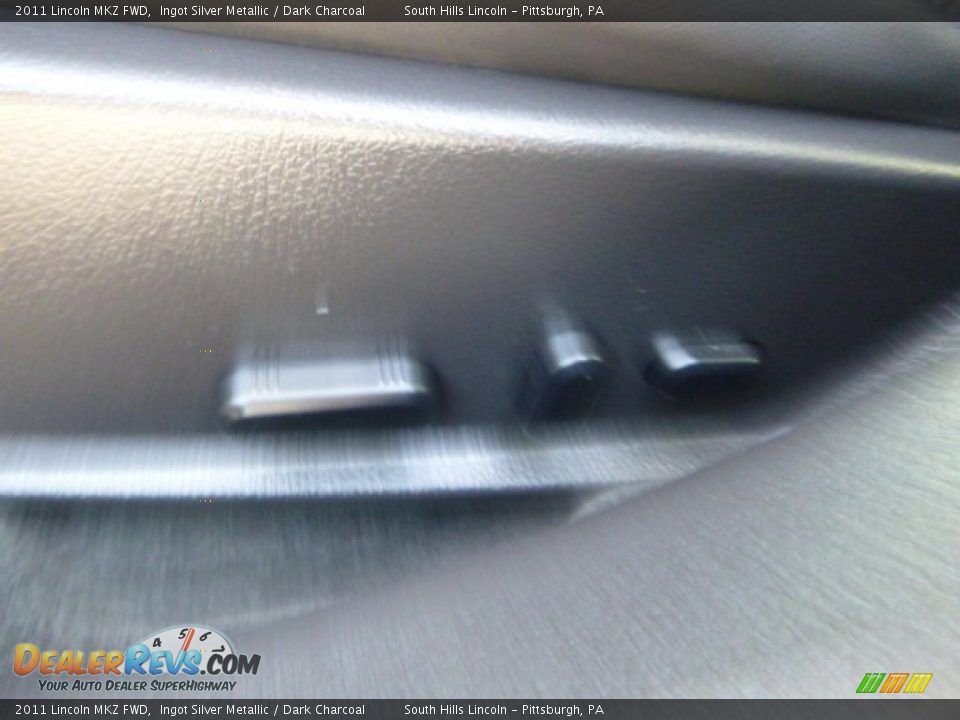 2011 Lincoln MKZ FWD Ingot Silver Metallic / Dark Charcoal Photo #21