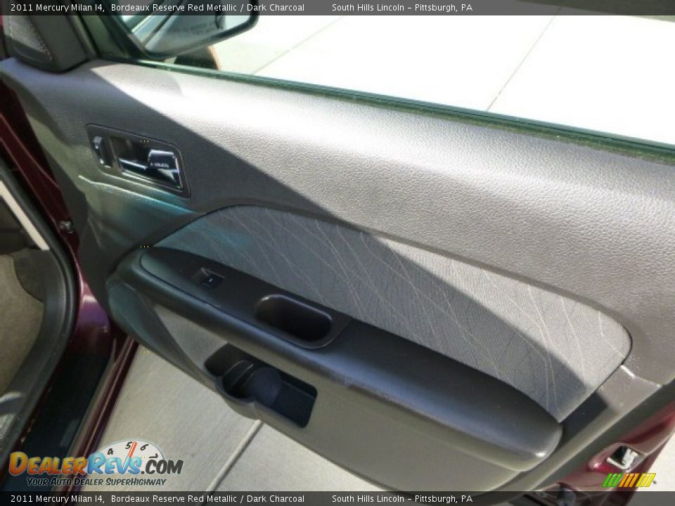 2011 Mercury Milan I4 Bordeaux Reserve Red Metallic / Dark Charcoal Photo #12