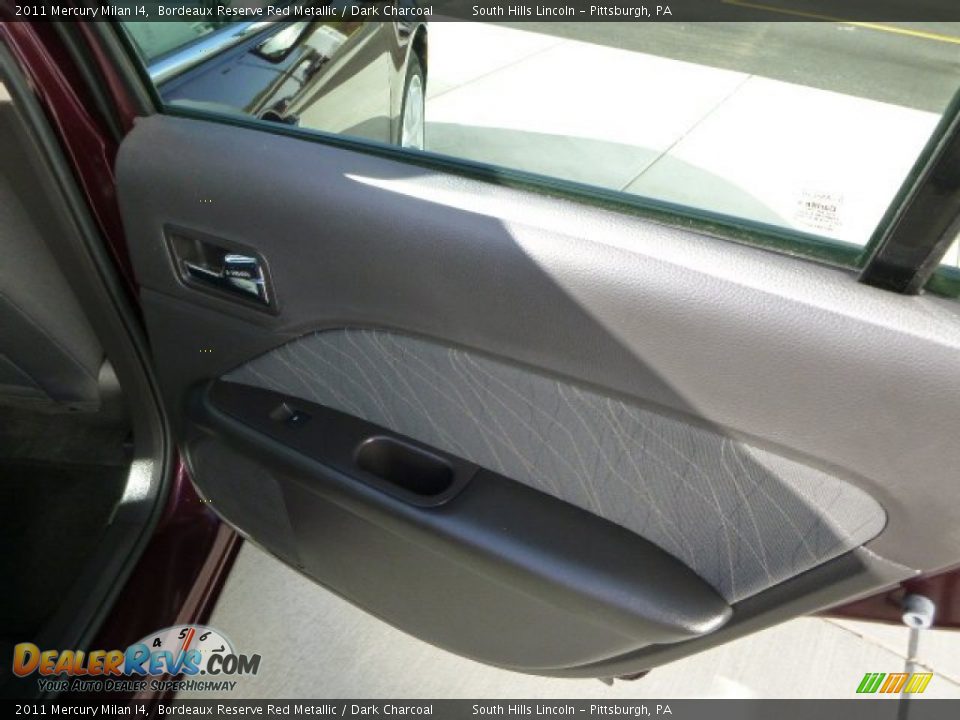 2011 Mercury Milan I4 Bordeaux Reserve Red Metallic / Dark Charcoal Photo #14