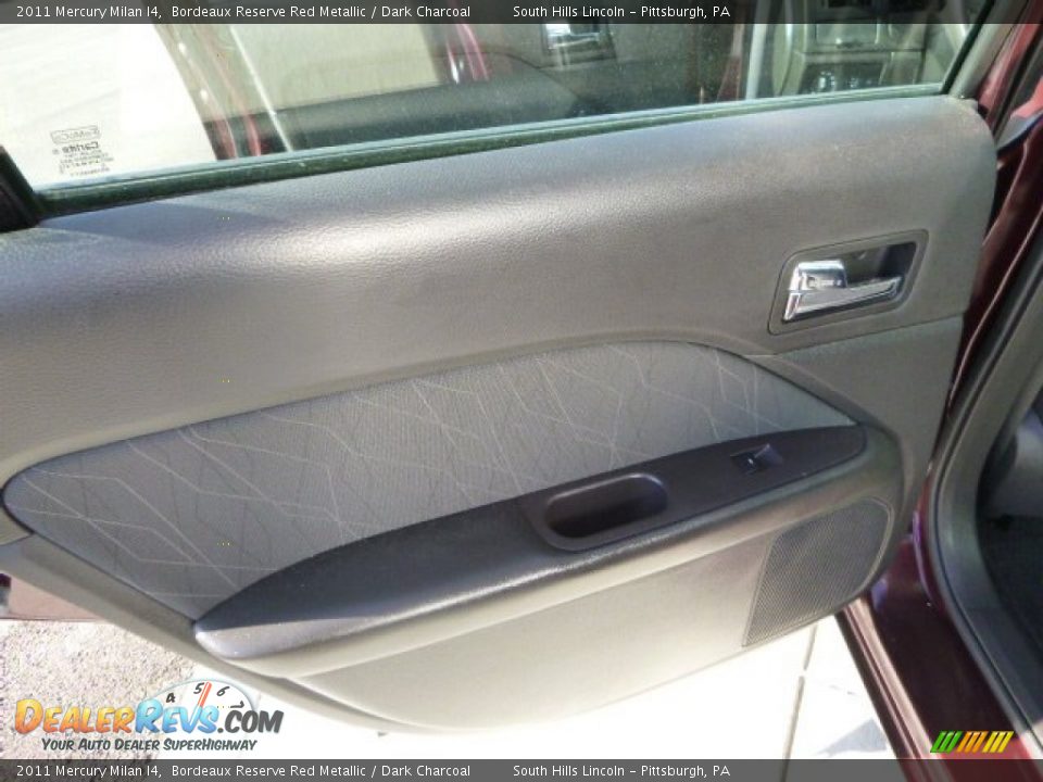 2011 Mercury Milan I4 Bordeaux Reserve Red Metallic / Dark Charcoal Photo #18
