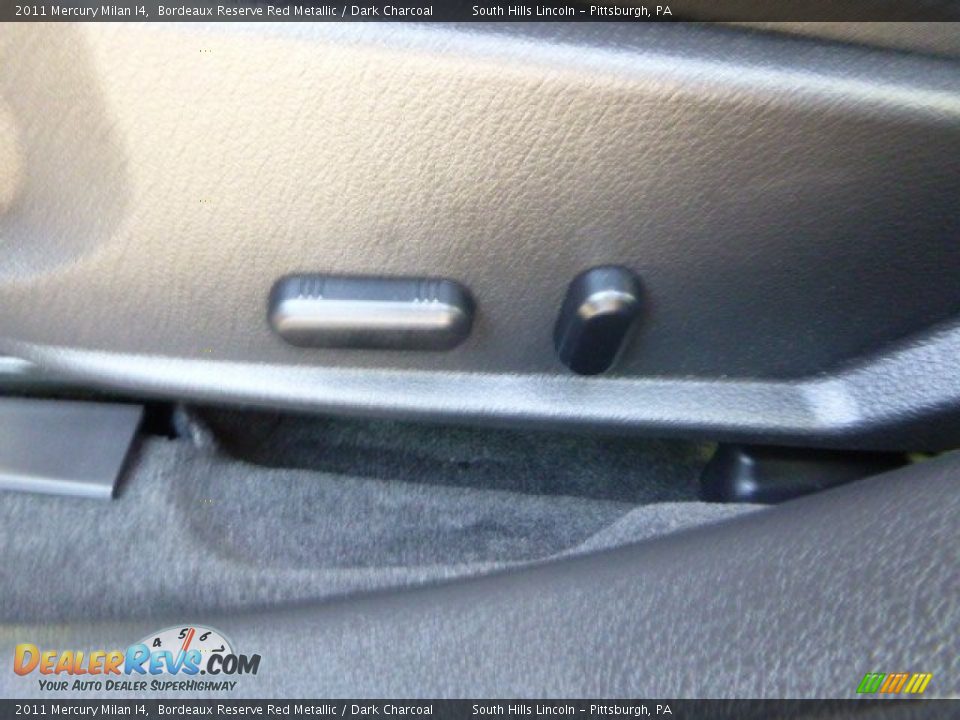 2011 Mercury Milan I4 Bordeaux Reserve Red Metallic / Dark Charcoal Photo #21