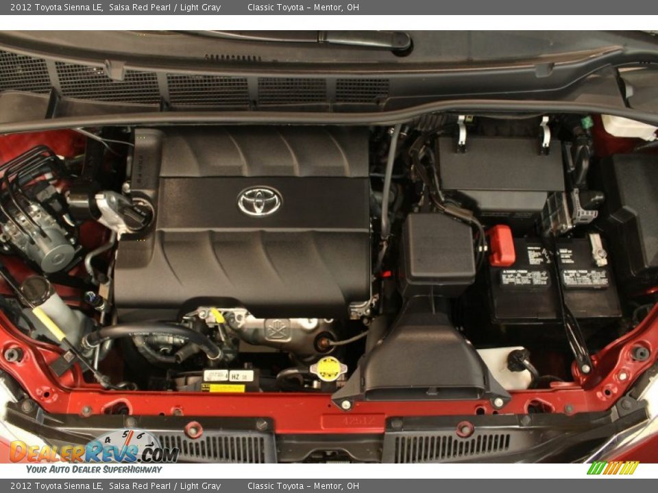 2012 Toyota Sienna LE Salsa Red Pearl / Light Gray Photo #18