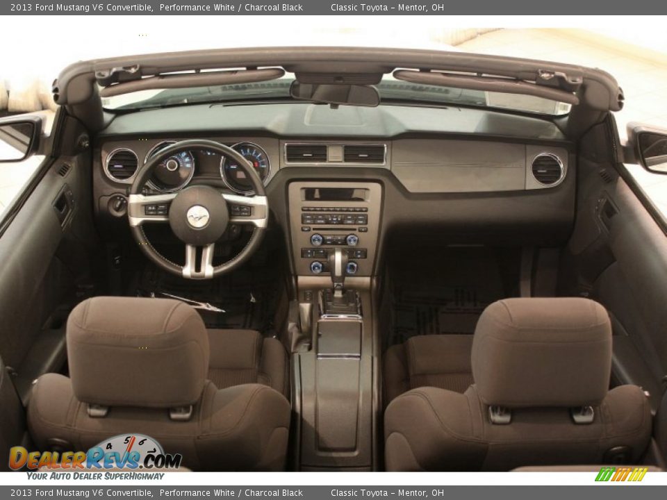 Dashboard of 2013 Ford Mustang V6 Convertible Photo #17