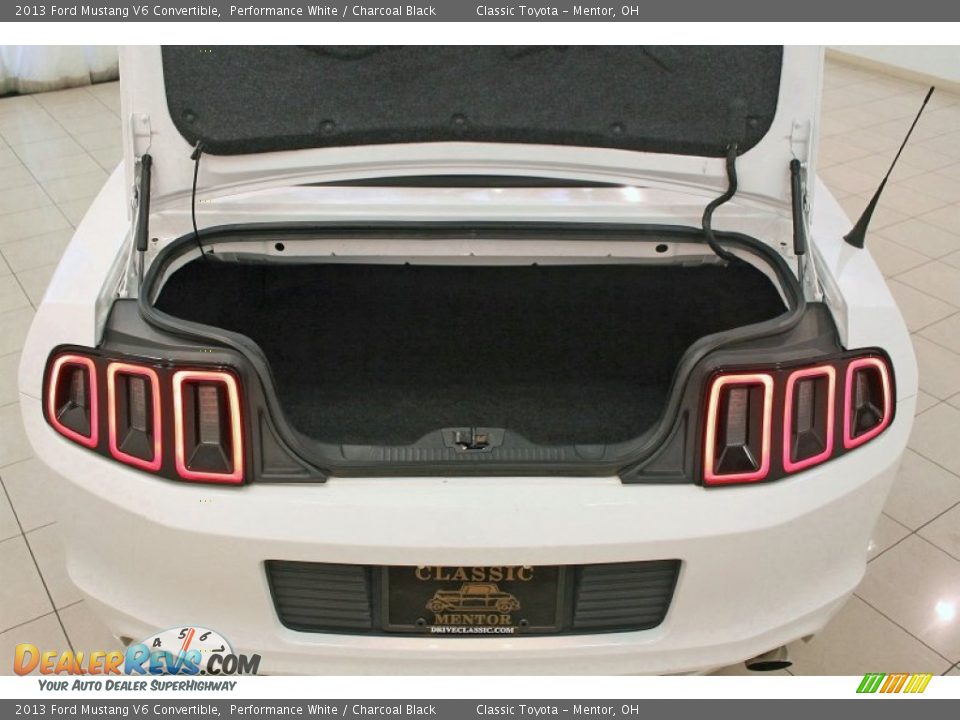 2013 Ford Mustang V6 Convertible Performance White / Charcoal Black Photo #18