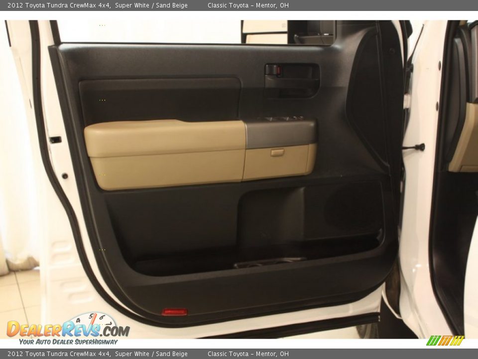 2012 Toyota Tundra CrewMax 4x4 Super White / Sand Beige Photo #4