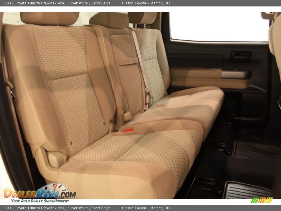 2012 Toyota Tundra CrewMax 4x4 Super White / Sand Beige Photo #14