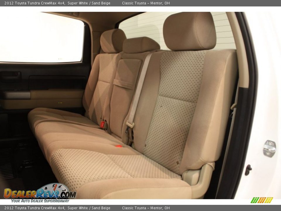 2012 Toyota Tundra CrewMax 4x4 Super White / Sand Beige Photo #15