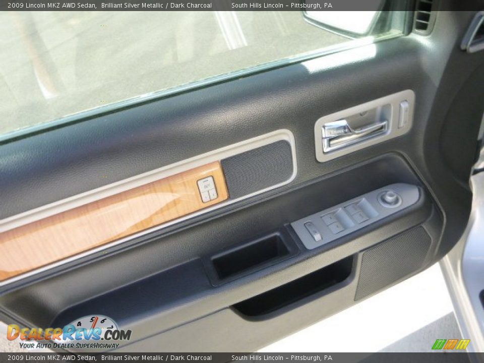 2009 Lincoln MKZ AWD Sedan Brilliant Silver Metallic / Dark Charcoal Photo #17