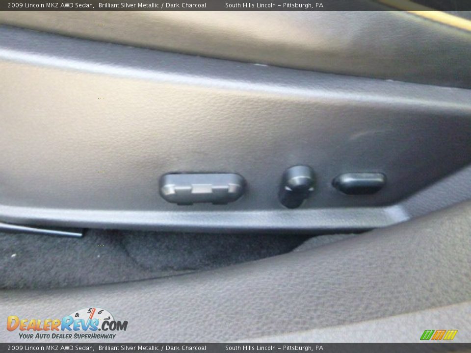 2009 Lincoln MKZ AWD Sedan Brilliant Silver Metallic / Dark Charcoal Photo #18