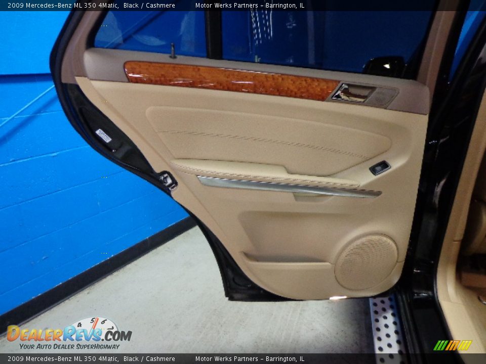 2009 Mercedes-Benz ML 350 4Matic Black / Cashmere Photo #22