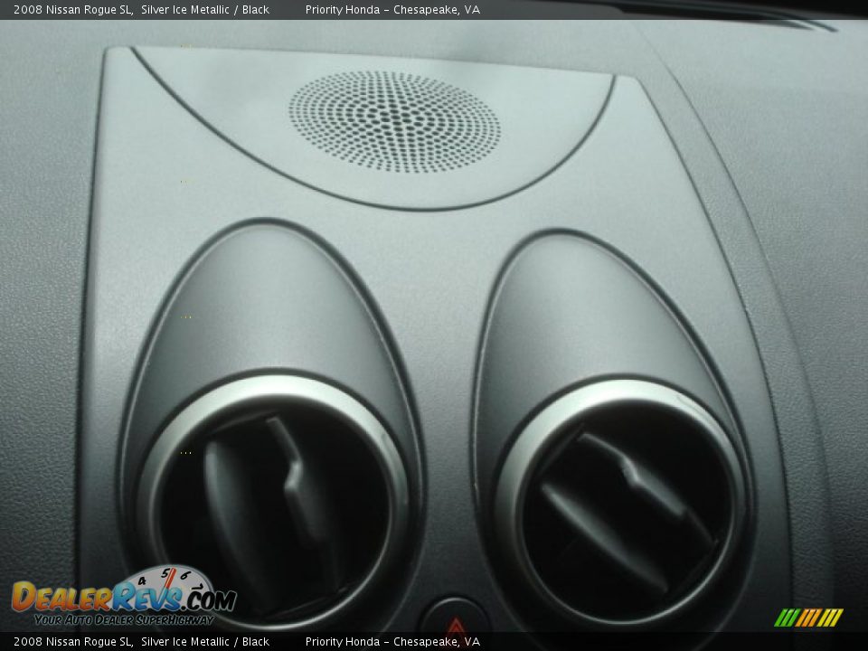 2008 Nissan Rogue SL Silver Ice Metallic / Black Photo #19