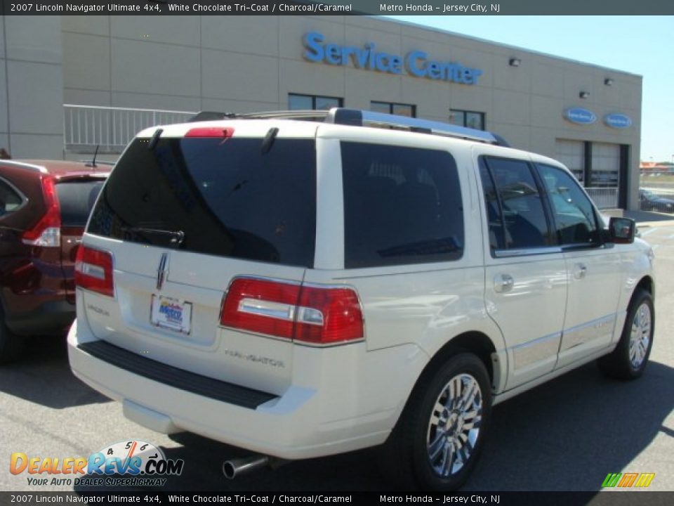2007 Lincoln Navigator Ultimate 4x4 White Chocolate Tri-Coat / Charcoal/Caramel Photo #4