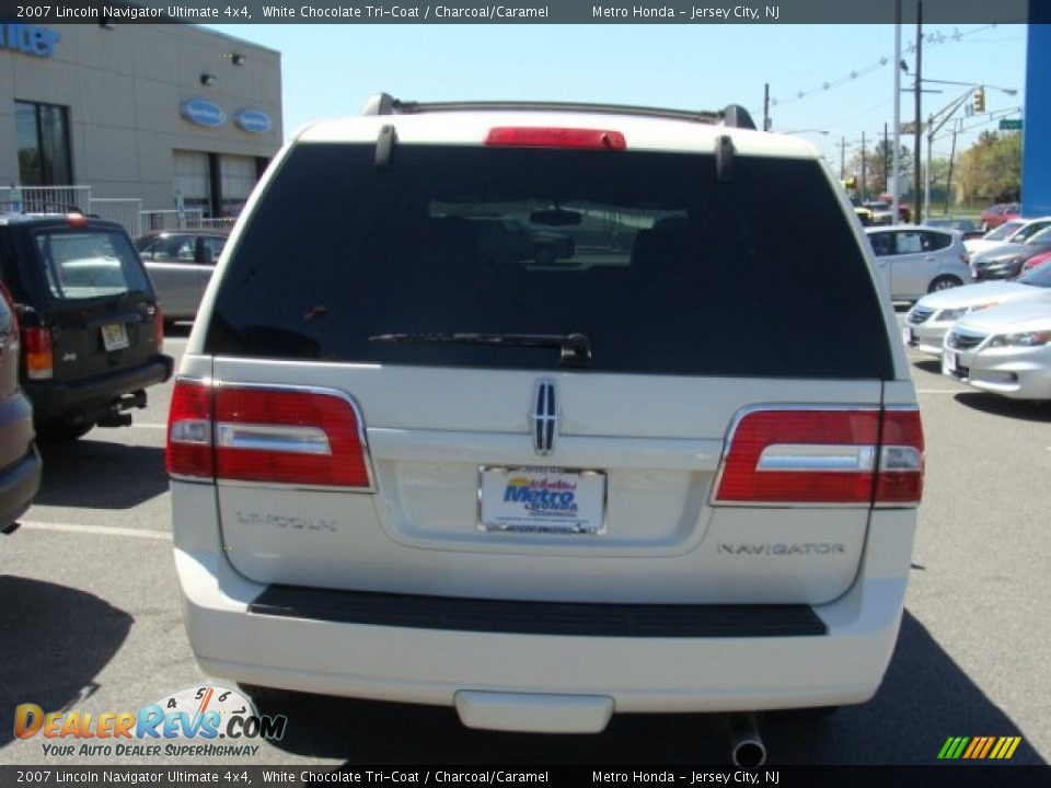 2007 Lincoln Navigator Ultimate 4x4 White Chocolate Tri-Coat / Charcoal/Caramel Photo #5
