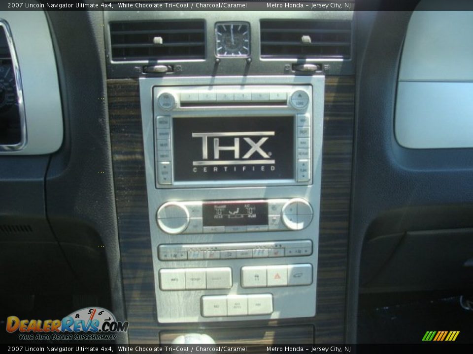 2007 Lincoln Navigator Ultimate 4x4 White Chocolate Tri-Coat / Charcoal/Caramel Photo #12