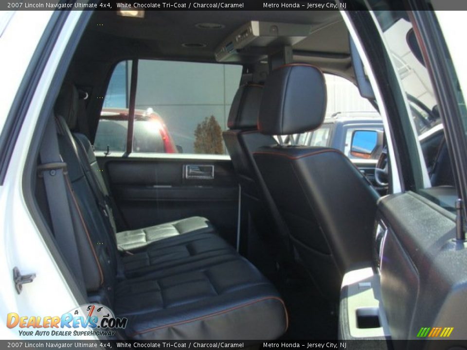 2007 Lincoln Navigator Ultimate 4x4 White Chocolate Tri-Coat / Charcoal/Caramel Photo #13