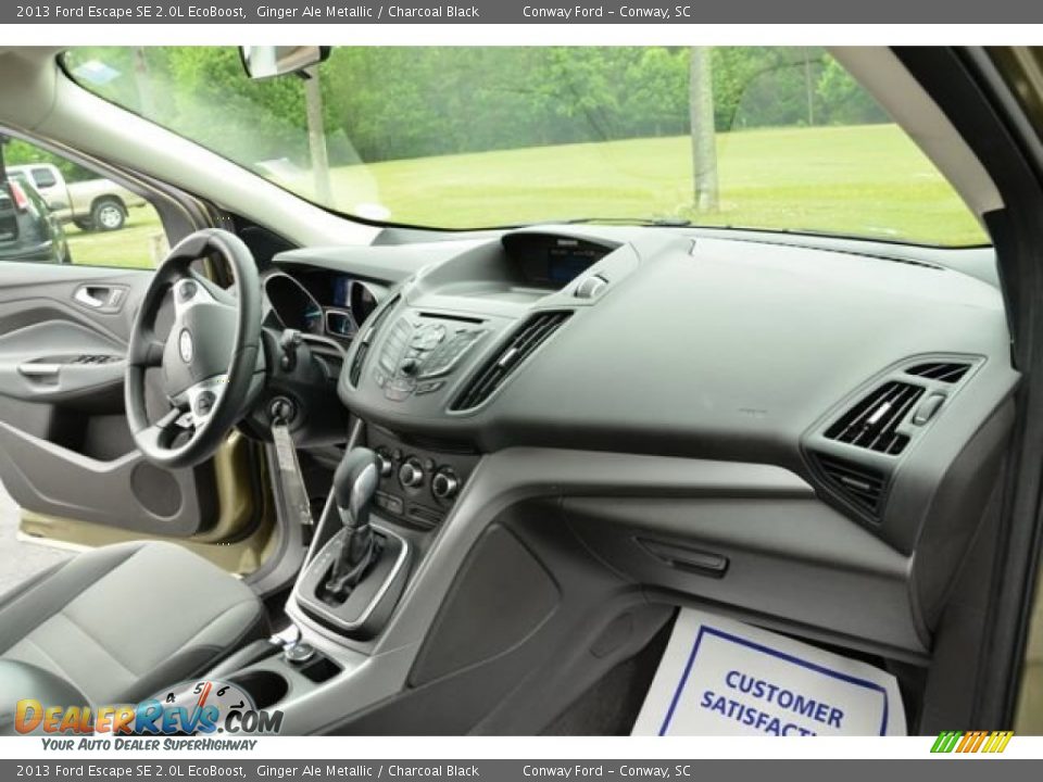 Dashboard of 2013 Ford Escape SE 2.0L EcoBoost Photo #18