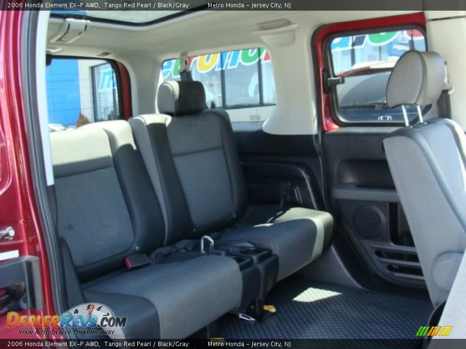 Rear Seat of 2006 Honda Element EX-P AWD Photo #13