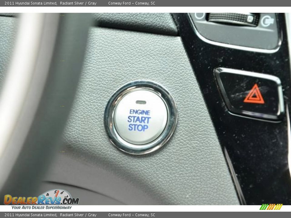 2011 Hyundai Sonata Limited Radiant Silver / Gray Photo #32
