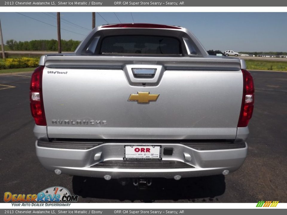 2013 Chevrolet Avalanche LS Silver Ice Metallic / Ebony Photo #6
