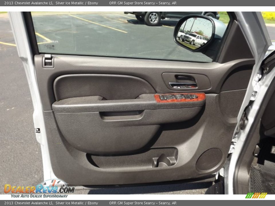 2013 Chevrolet Avalanche LS Silver Ice Metallic / Ebony Photo #13