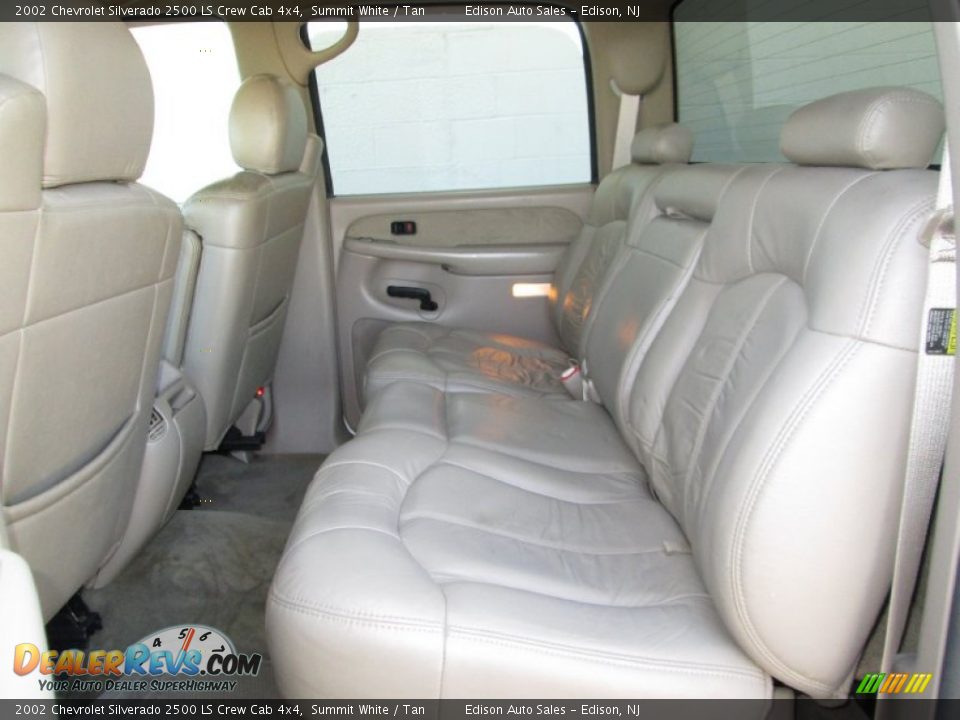 Rear Seat of 2002 Chevrolet Silverado 2500 LS Crew Cab 4x4 Photo #18