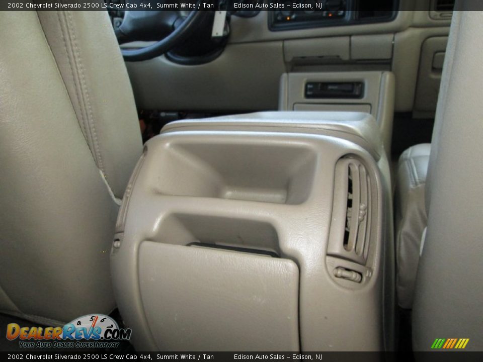 2002 Chevrolet Silverado 2500 LS Crew Cab 4x4 Summit White / Tan Photo #24