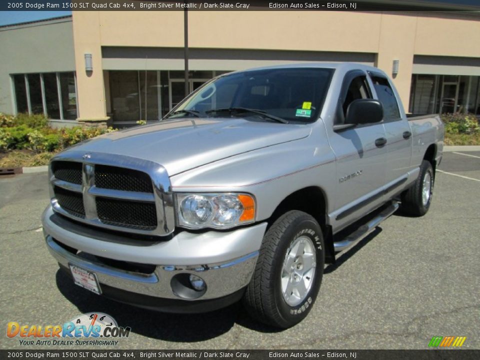 2005 Dodge Ram 1500 SLT Quad Cab 4x4 Bright Silver Metallic / Dark Slate Gray Photo #2