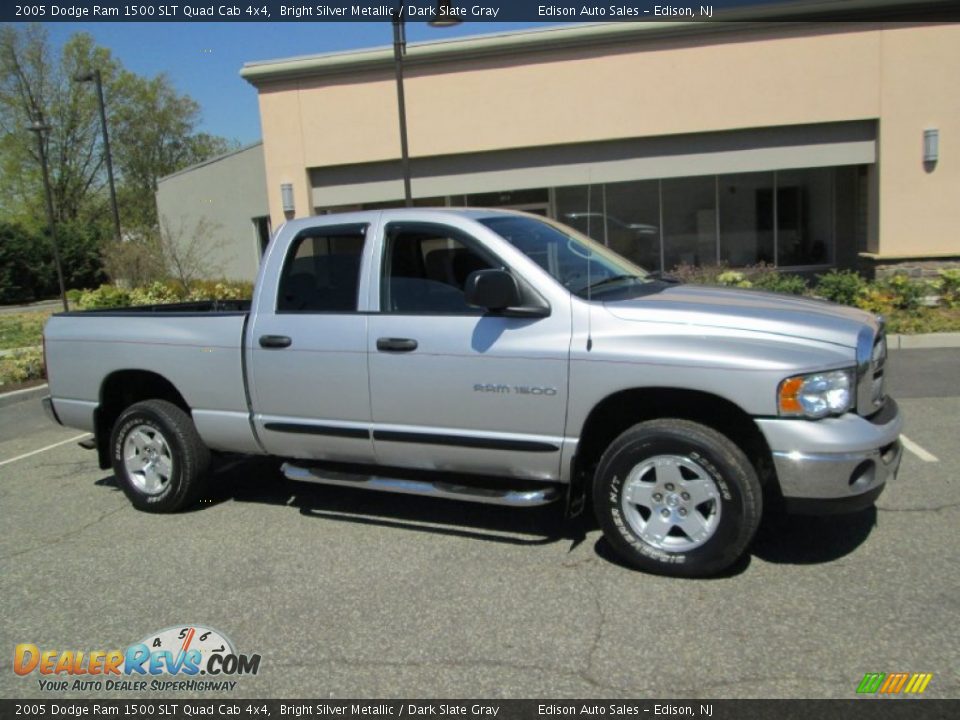 2005 Dodge Ram 1500 SLT Quad Cab 4x4 Bright Silver Metallic / Dark Slate Gray Photo #12