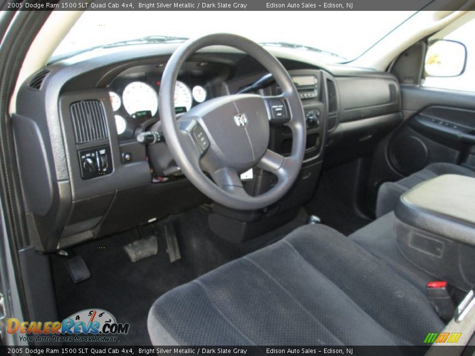 2005 Dodge Ram 1500 SLT Quad Cab 4x4 Bright Silver Metallic / Dark Slate Gray Photo #17