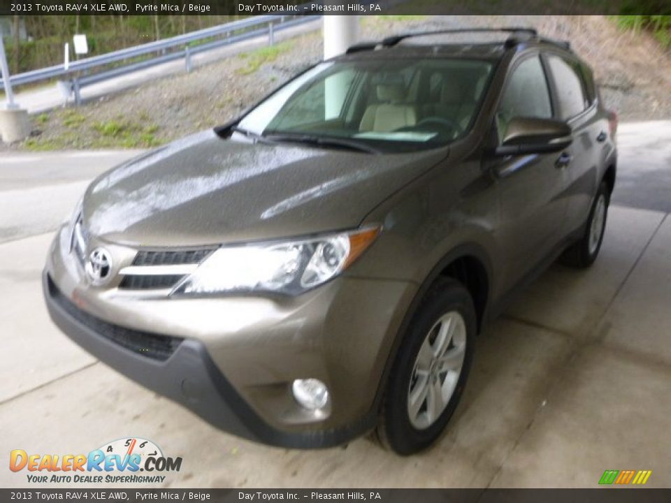 2013 Toyota RAV4 XLE AWD Pyrite Mica / Beige Photo #5